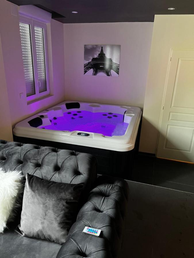Magnifique Duplex Avec Jaccuzi, Sauna Et Cinema Room Privatif Fontenoy  Eksteriør bilde