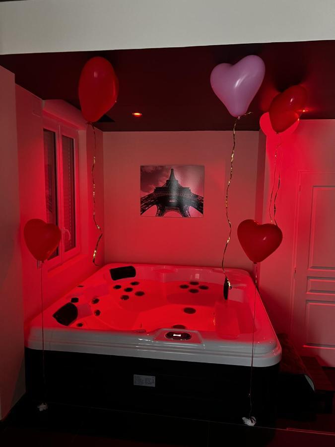 Magnifique Duplex Avec Jaccuzi, Sauna Et Cinema Room Privatif Fontenoy  Eksteriør bilde