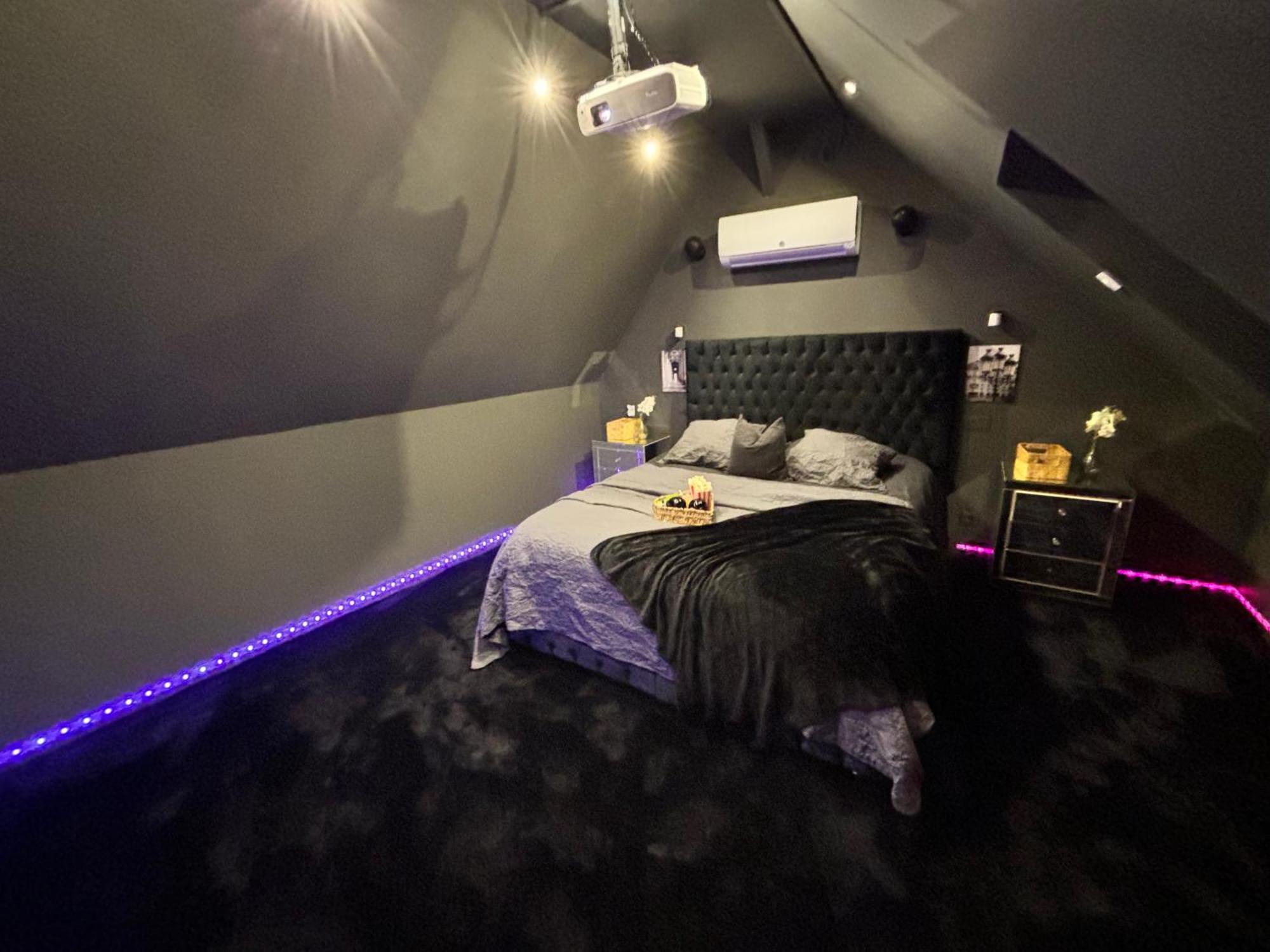 Magnifique Duplex Avec Jaccuzi, Sauna Et Cinema Room Privatif Fontenoy  Eksteriør bilde